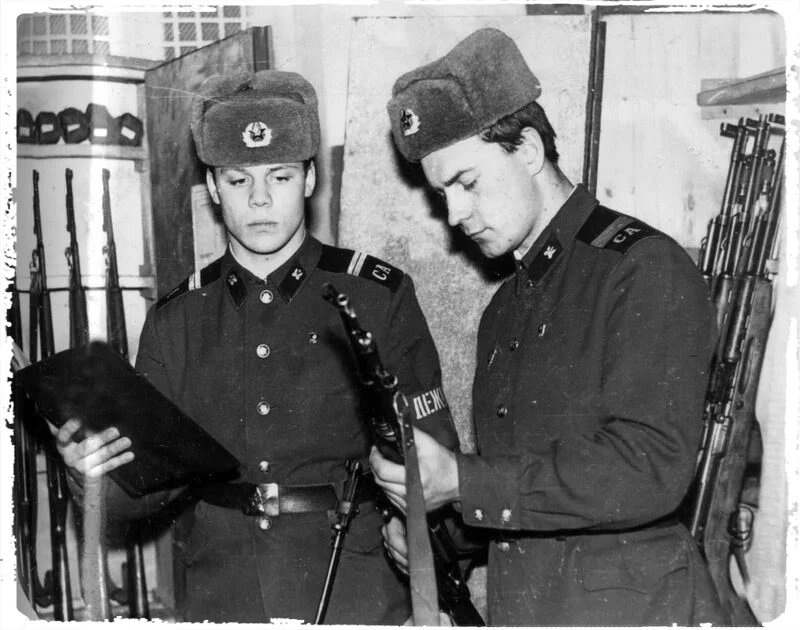 Дежурство по роте...