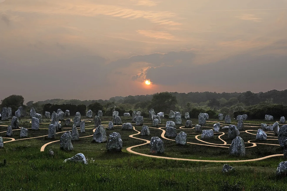 Алиньеманы из Карнака. Источник travel-dom.ru 