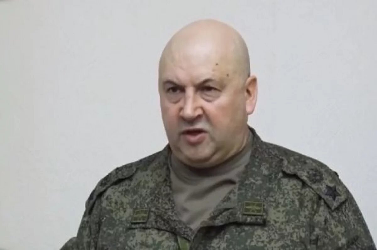    Военный США Ходженс: генерал из Новосибирска Суровикин угрожает Украине