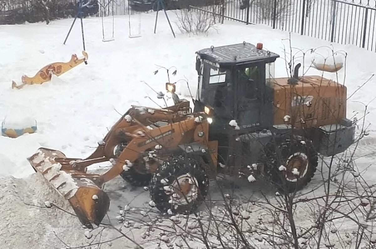    Власти Тюмени решают вопрос оперативной уборки снега