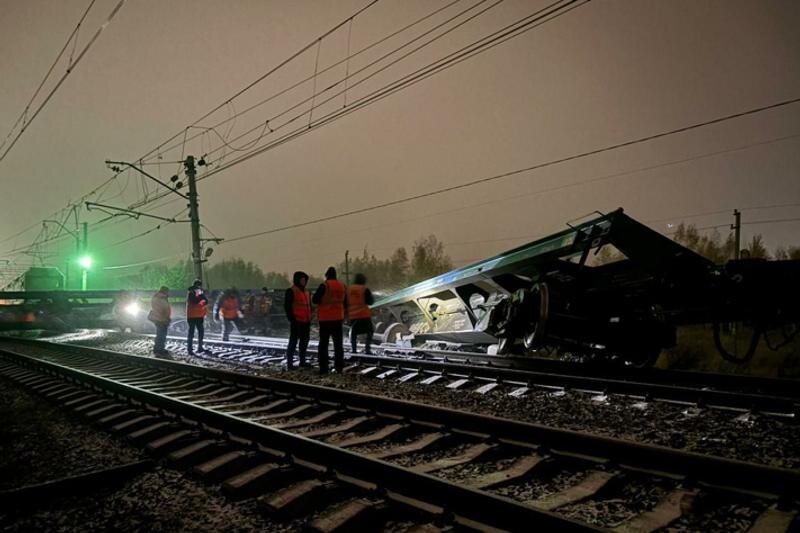   Центральное МСУТ СК России. С рельсов сошли четыре вагона
