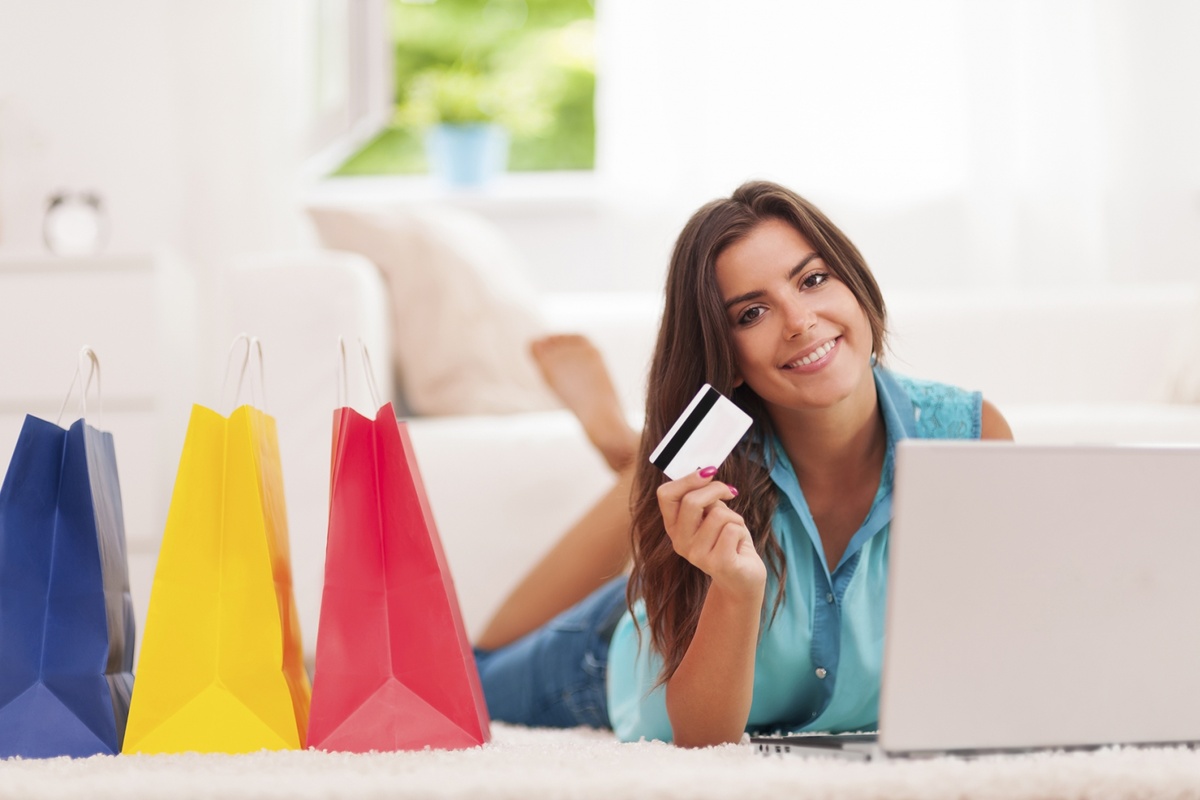 Пора на заграничный шопинг: маркетплейс LuxKatalog