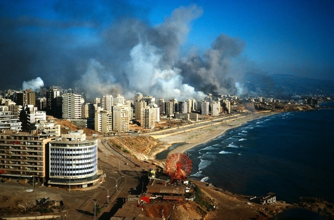 Не повезло «ближневосточной Швейцарии». По теме событий предшествующих войне 82-года для интересующихся можно порекомендовать разве что «Фальшивка» Die Fälschung (ФРГ, 1981). Снимали на месте событий