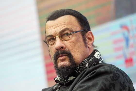    Стивен Сигал