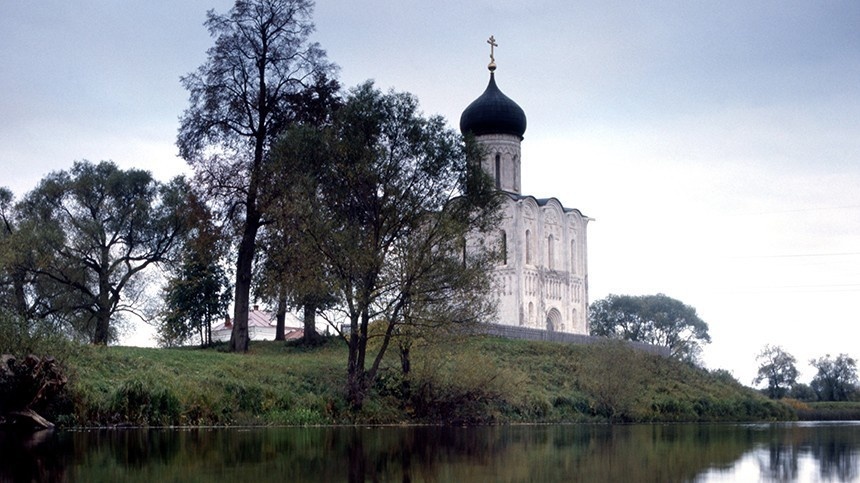 Церковь Покрова на Нерли.www.globallookpress.com / Konstantin Kokoshkin