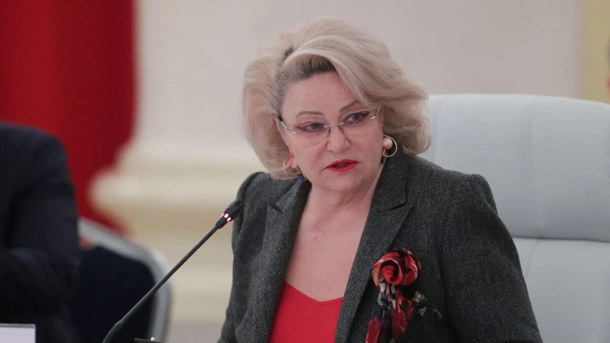    Председатель Комитета Госдумы РФ по защите семьи, вопросам отцовства, материнства и детства Нина Останина.
