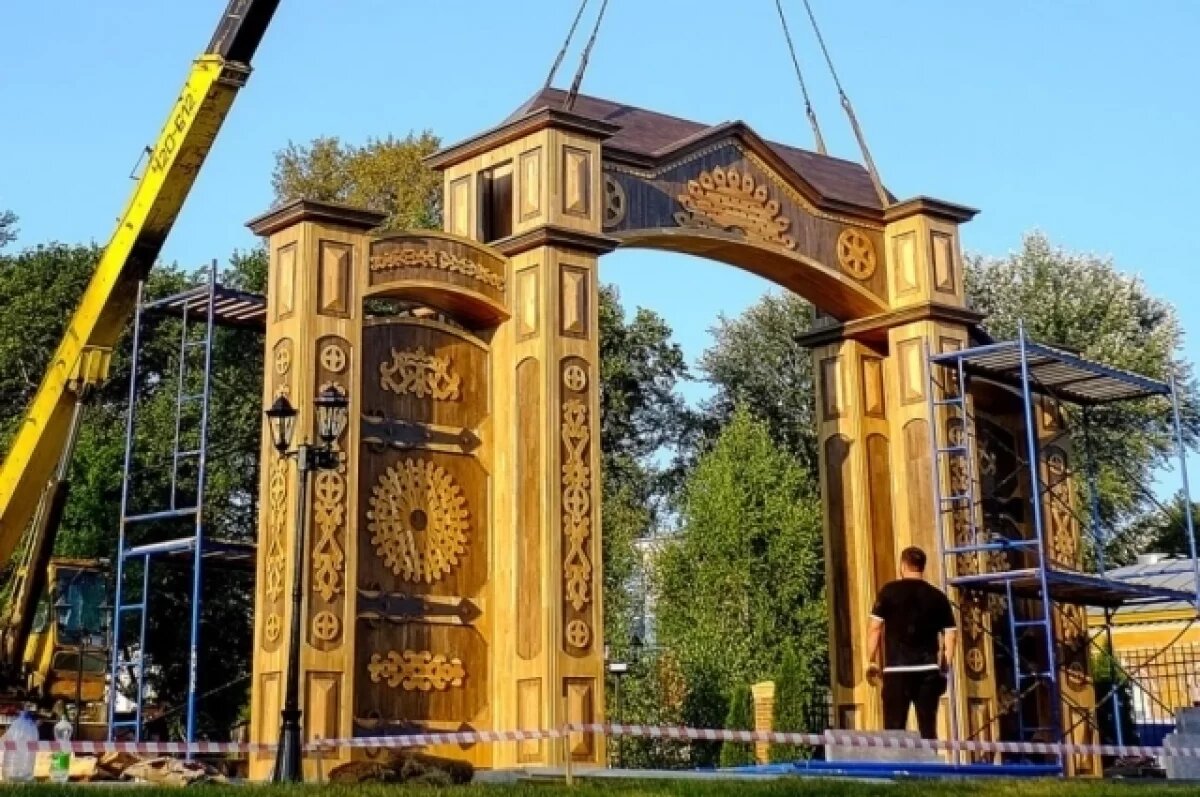    Подрядчик проводит осмотр ворот и при необходимости заменит или отремонтирует деформированные элементы