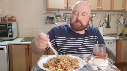 МУКБАНГ РОССИЯ. WOK ГРЕЧНЕВОЙ ЛАПШИ. MUKBANG RUSSIA. WOK. (перезалито из ютуб).