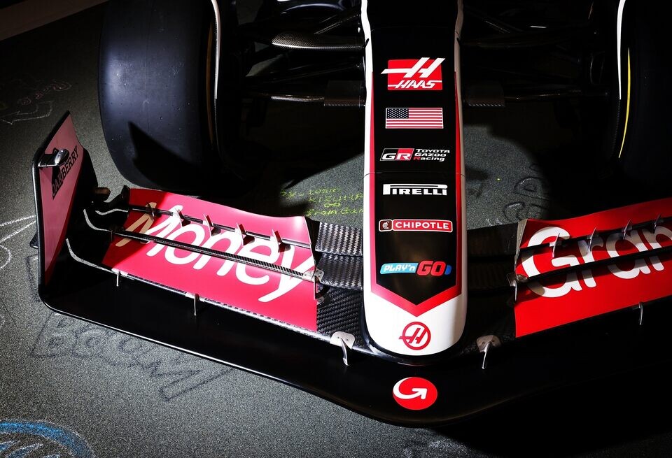    Логотип Toyota появится на машине Haas уже на Гран При СШАHaas