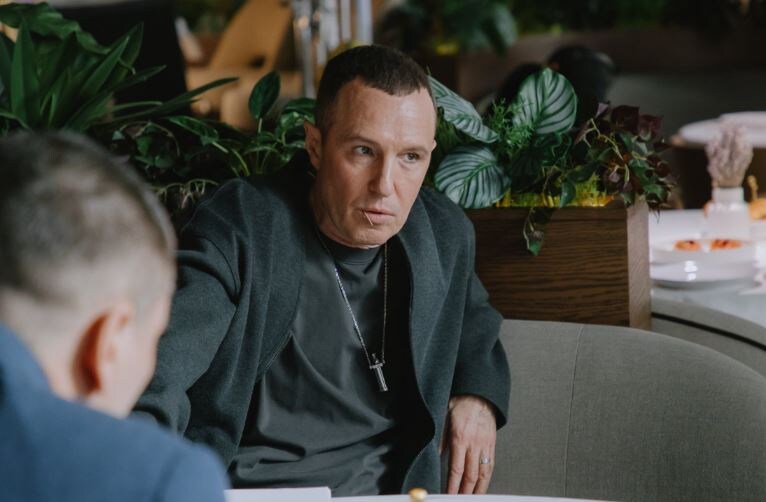 Фото с сериала "Первый номер"