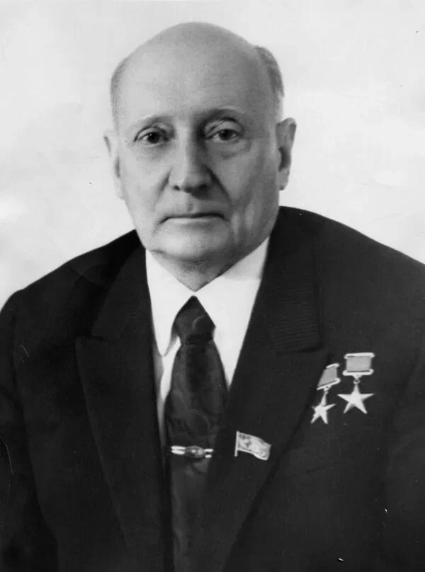 Академик А. А. Бочвар 