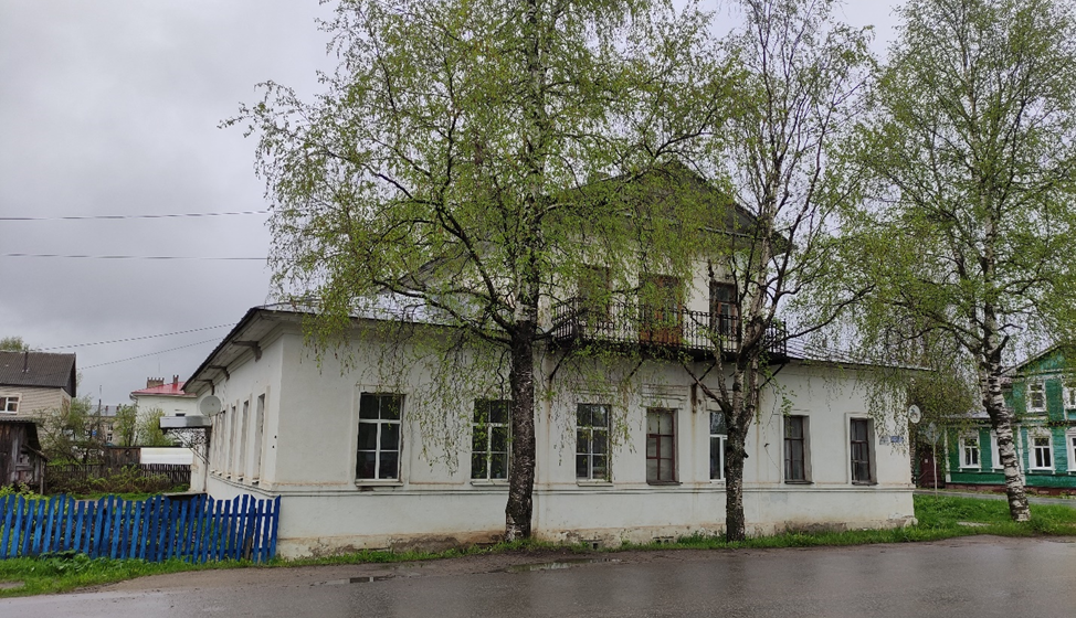 Рис. 2. Вид на фасад объекта культурного наследия «Дом Зводского», ул. Пролетарская, д.16 со стороны улицы Пролетарской.