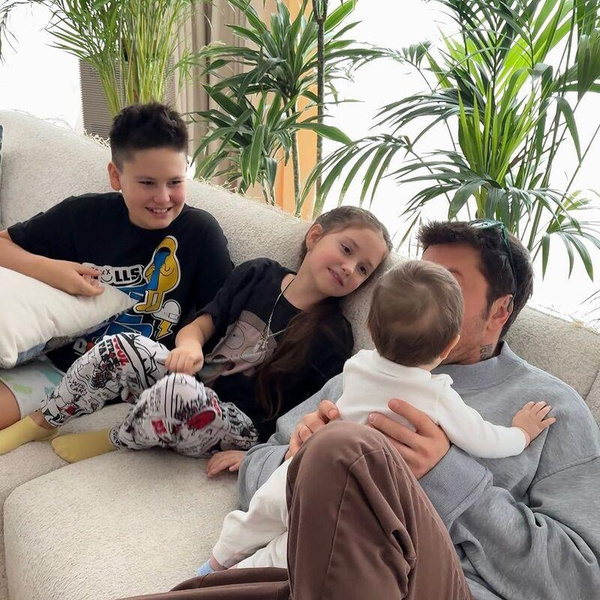 Прилучный утверждает, что дети находятся с ним добровольно