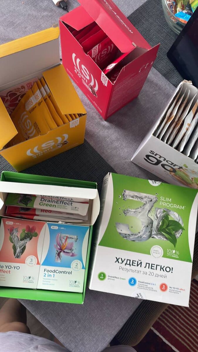 У 3D Slim нет аналогов. Эта программа даёт комплексный подход к процессу похудения.

При прохождении программы 3D Slim, очень удобно заменять приемы пищи на функциональное питание SMART FOOD

УМНАЯ ЕДА - это обычная еда,
только в виде порошка, прошедшая этап сублимации, она сбалансирована по КБЖУ
богата витаминами и минералами.

УМНАЯ ЕДА успешно заменит полноценный прием пищи либо станет полезным перекусом или десертом. Основной компонент коктейля - белок, стимулирующий расщепление жиров, а потому способствующий уменьшению веса и создающий чувство сытости на несколько часов.