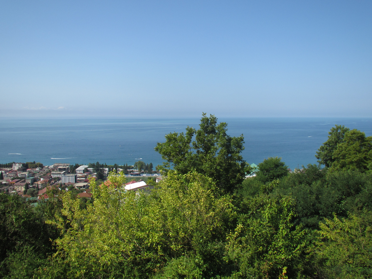Смотровая площадка с видом на новую Гагру