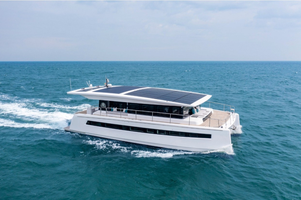 Рисунок 2 – Яхта-катамаран с электродвижением пр.SY60, композит / Фото: АН Марин Консалтинг  📷
