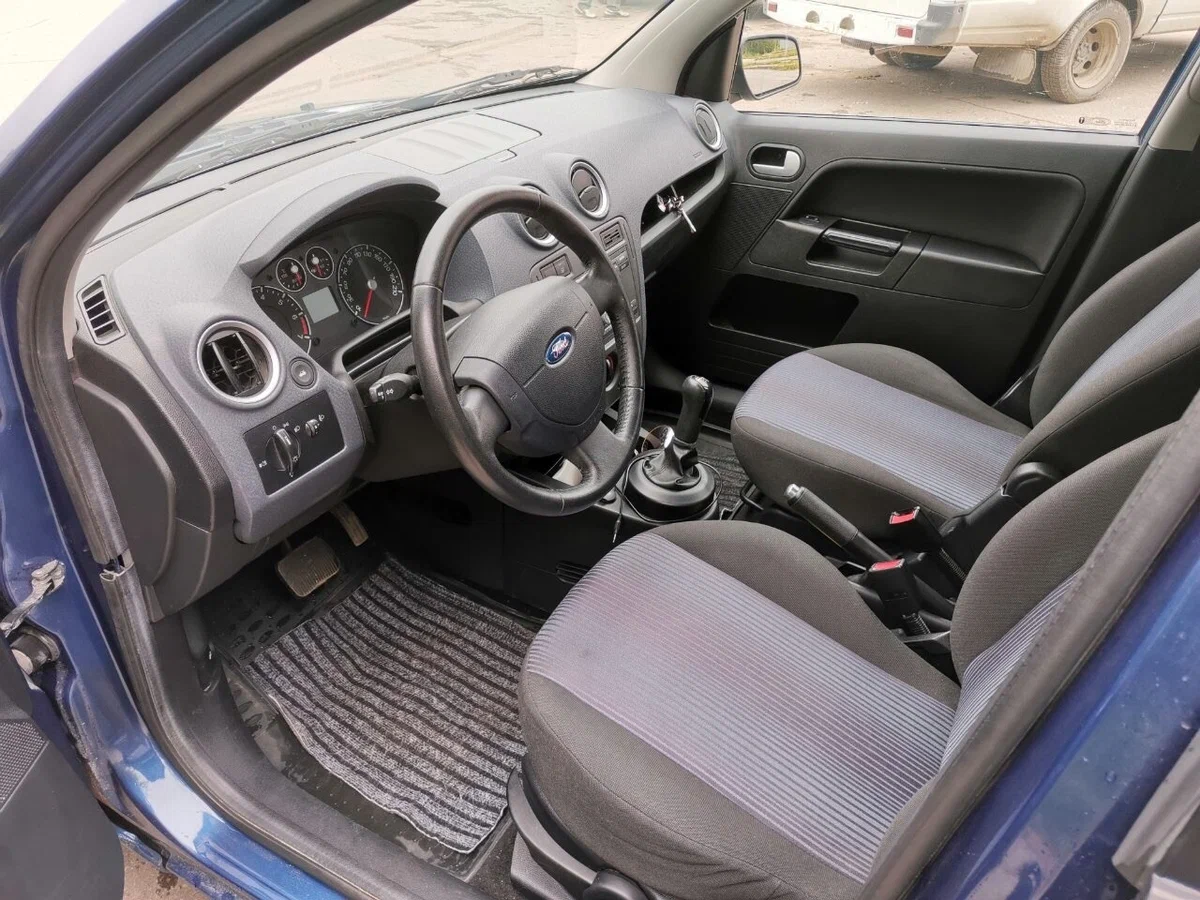 Источник изображения: https://avatars.mds.yandex.net/get-autoru-vos/2196740/f97f5ff7f365bd9ebf9076d809f9d6b3/1200x900n