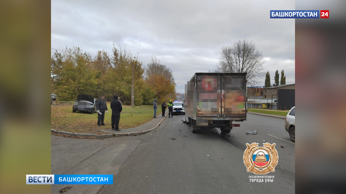    В Уфе столкнулись легковушка и "ГАЗель": пострадали мужчина и двое маленьких детей