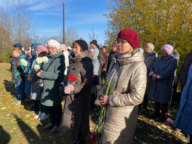    В Белохолуницком районе открыли мемориальные доски в память о героях СВО