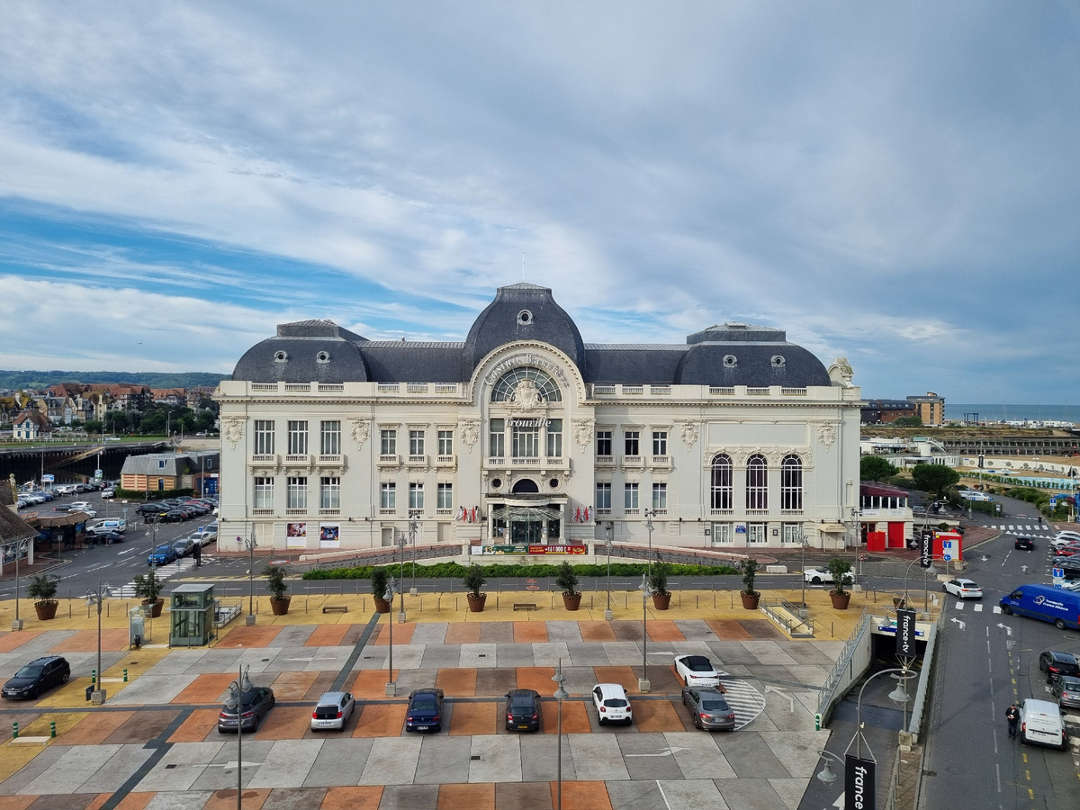 Вид из окна обещает хорошую погоду