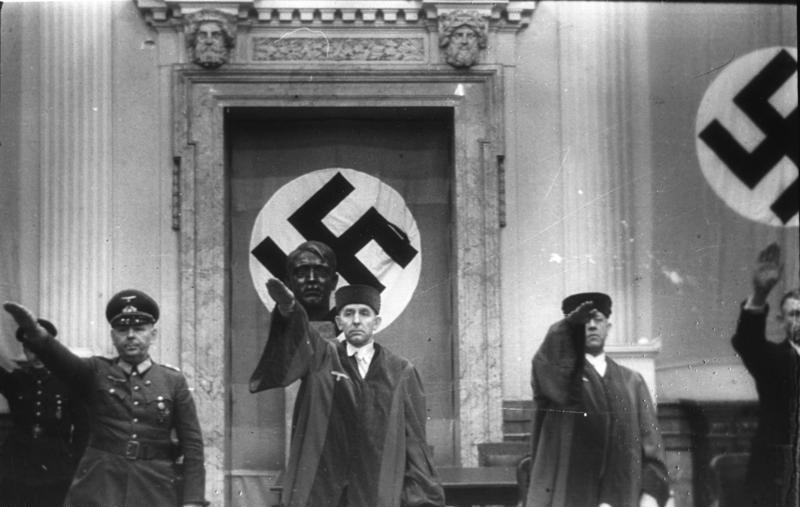 Народная судебная палата (нем. Volksgerichtshof) — чрезвычайный судебный орган нацистской Германии.