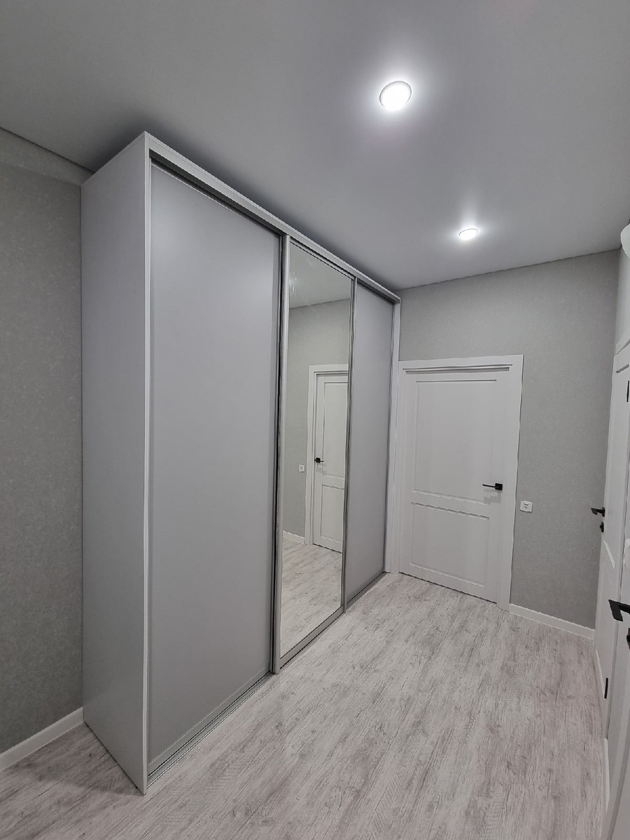 шкаф в прихожую