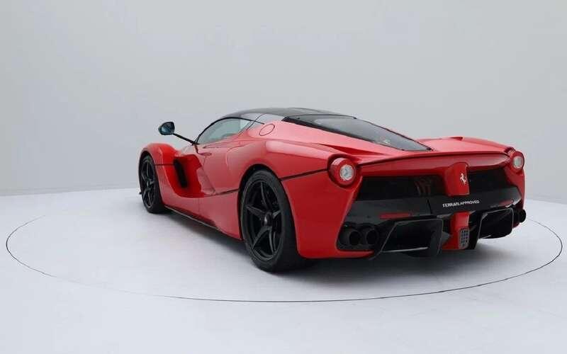    Ferrari LaFerrari
