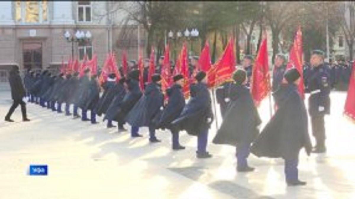    Возложение цветов, присяга «шаймуратовцев» - Башкирия отметила День республики: сюжет «Вестей»