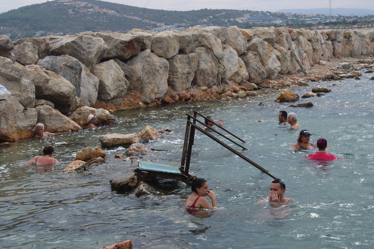 Вот прямо так и... море кипит