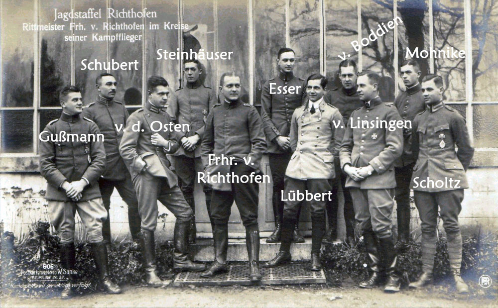 Пилоты Jasta 11. Штайнхозер четвертый слева