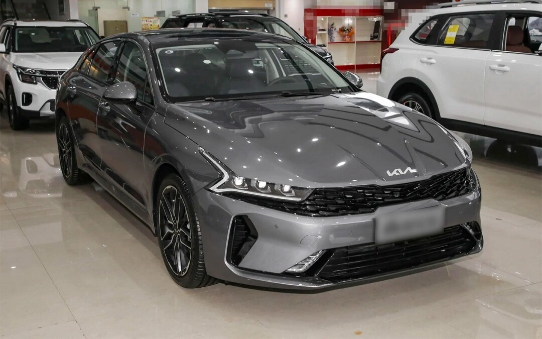 Kia K5 (Фото: dongchedi.com)