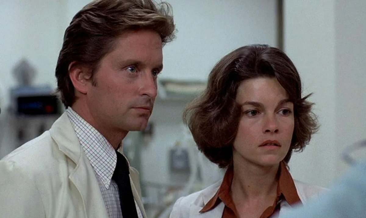 Кадр из фильма "Кома" (1978)