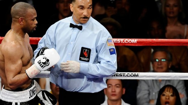    Рой Джонс (слева). Global Look Press