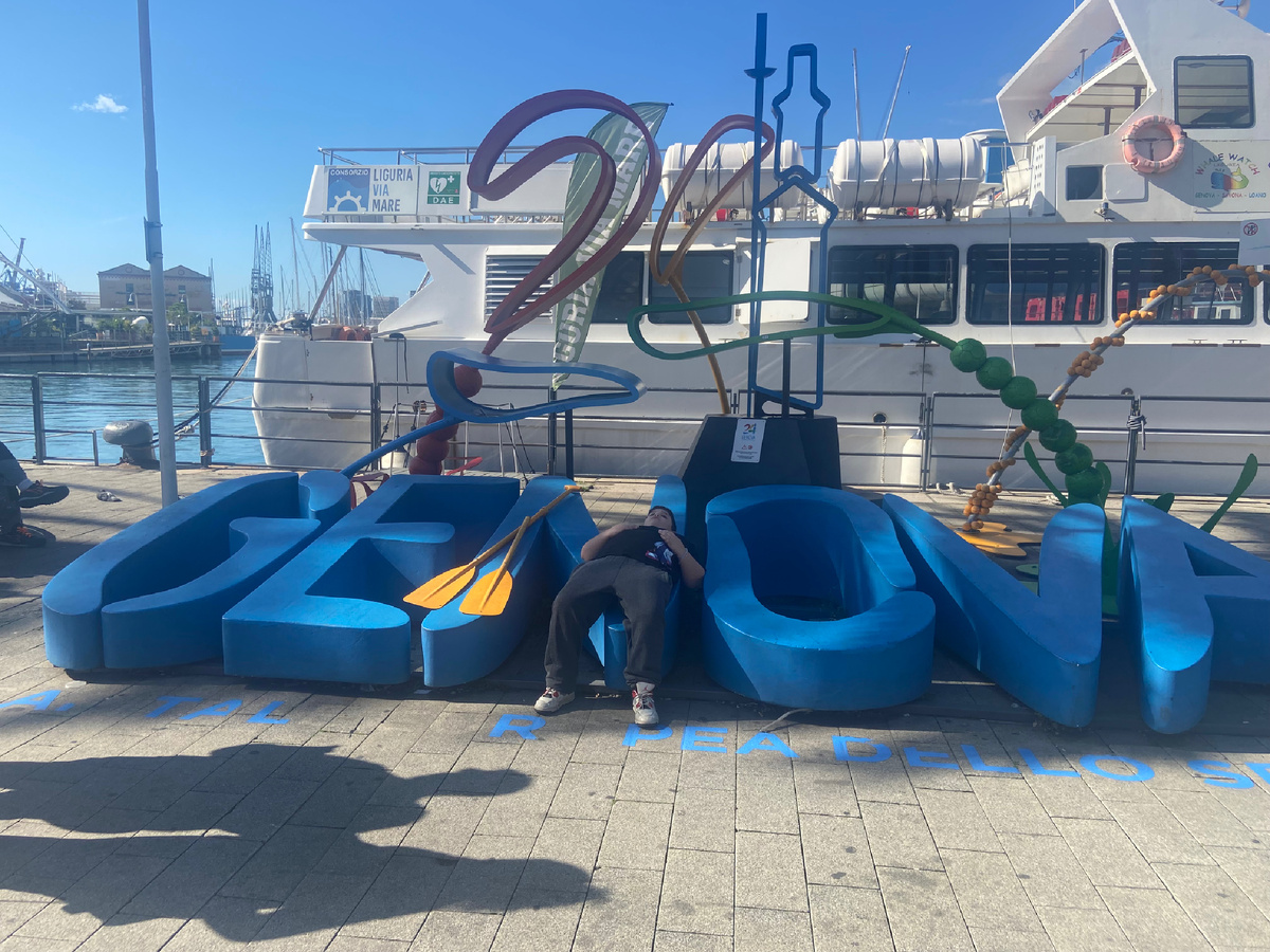 Генуя и спящий мальчик