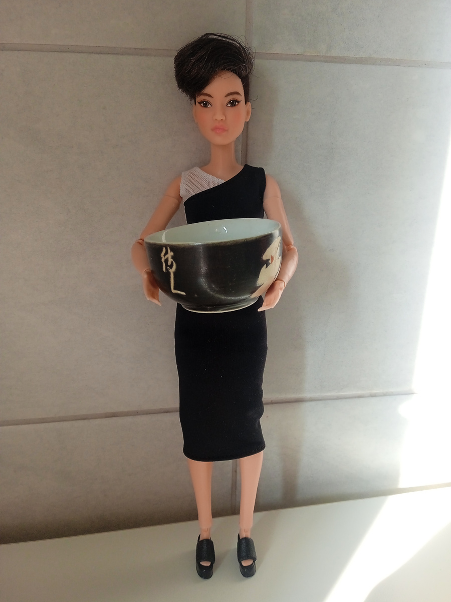 Кити нашла чашку. Фото автора.