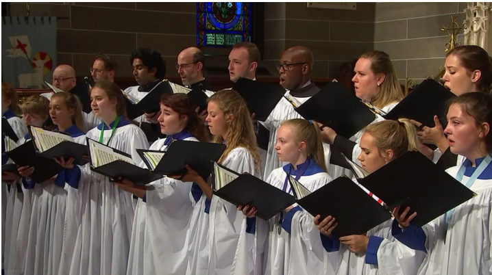 Хотелось бы, чтобы религия котировалась и у молодого поколения, а не казалась каким-то пережитком прошлого 