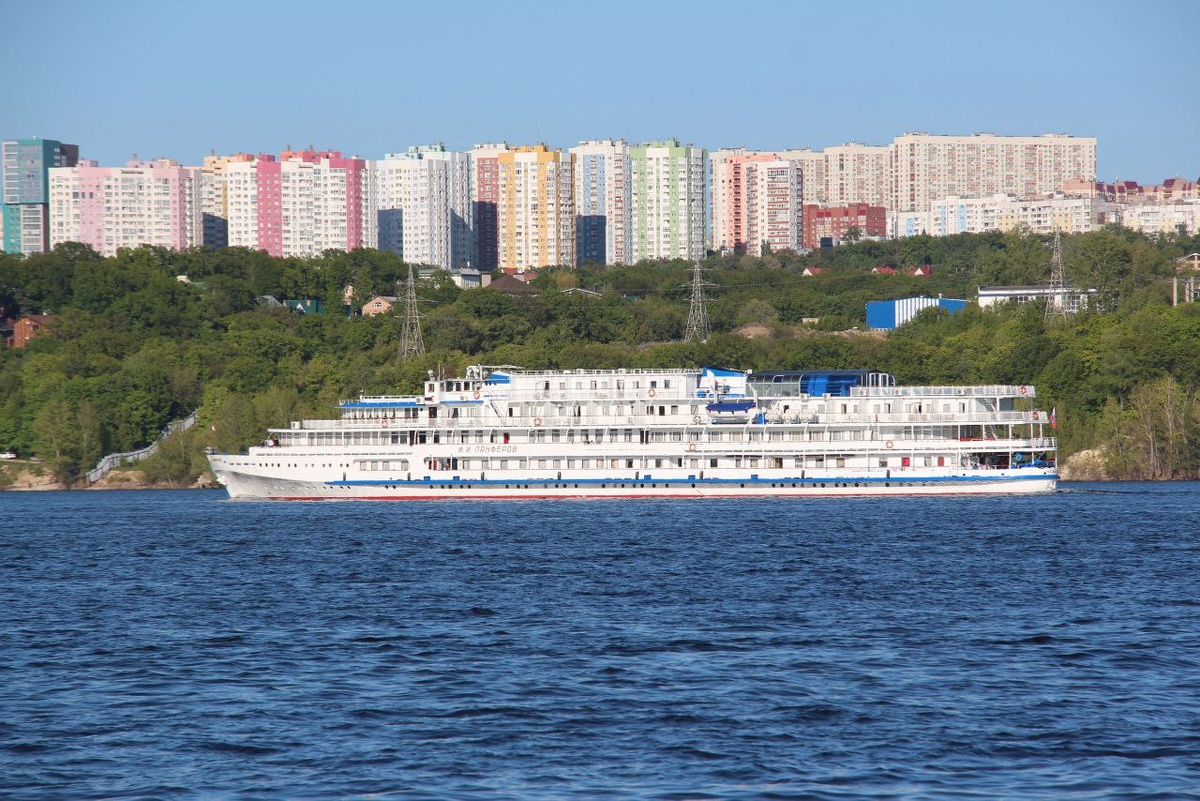 фото с просторов инета. здесь мой дом виден