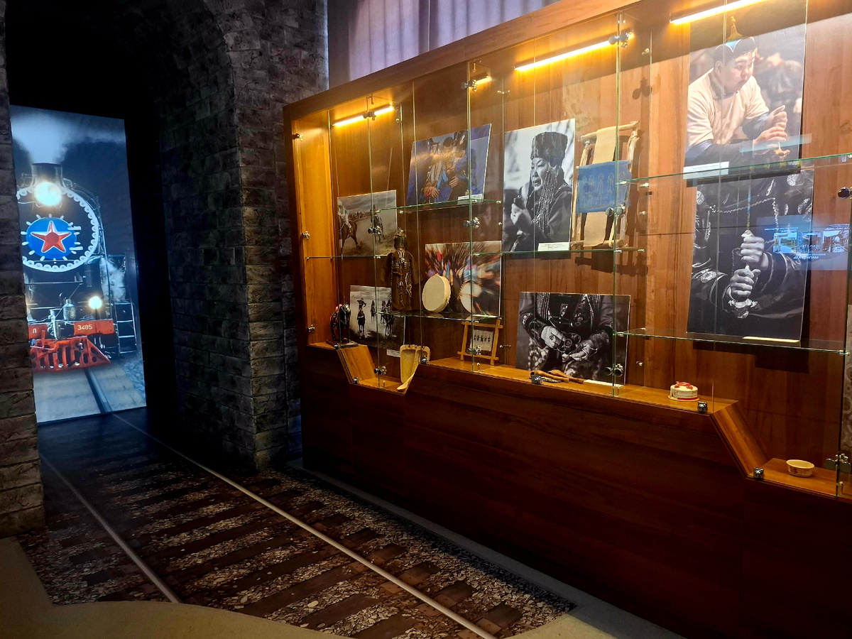 Внутри вокзала есть небольшой музей, посещение бесплатно и обязательно))