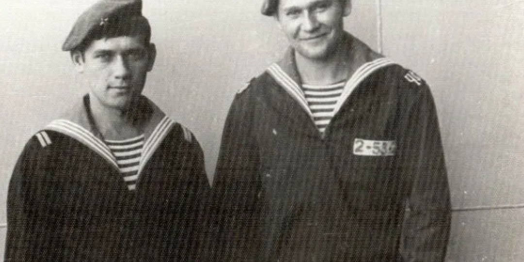 Моряки в беретах