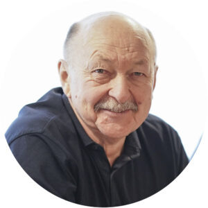 — Инвестиционный проект позволит нам выйти на объемный рынок асептической упаковки, что обеспечит рост выручки в кратных размерах, — отмечает генеральный директор ПАО «Ламбумиз» Александр Абалаков. — Выход на публичный рынок позволит нам также активизировать планы по M&A сделкам, за счет которых ускорять темпы развития. При сохранении доли на рынке Gable Top на уровне 35% и выходе на уровень 10% рынка асептической упаковки, компания намерена нарастить выручку в 3,5 раза к 2028 году.