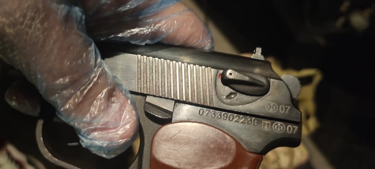    Сообразили на троих. В Оренбурге задержали дерзкую банду грабителей в камуфляже Андрей Севостьянов