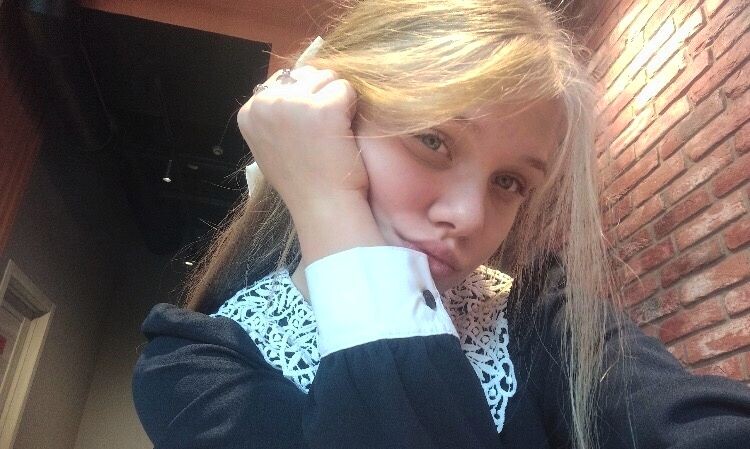 Алина сказала, что уходит на день рождения и неожиданно пропала