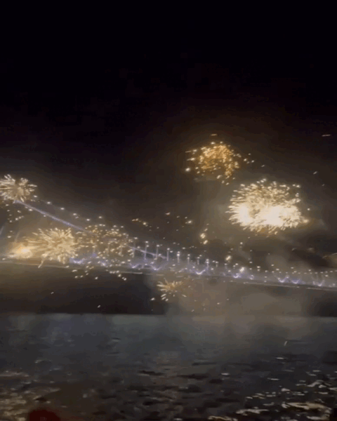 АРМИ устроили грандиозный фейерверк в Пусане по случаю празднования ДР Чимина