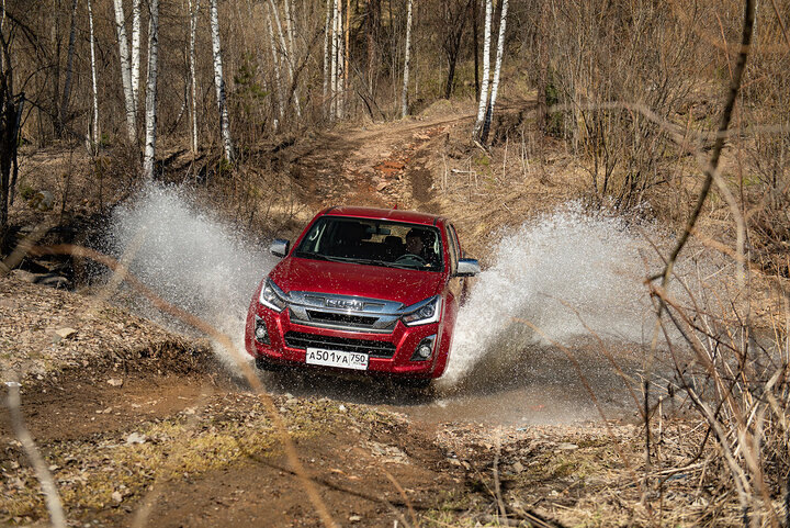 Isuzu D-Max, также выпускается в Таиланде.