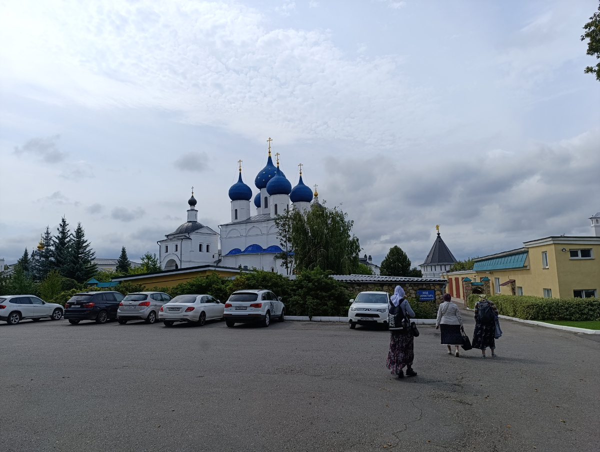 Высоцкий монастырь в Серпухове