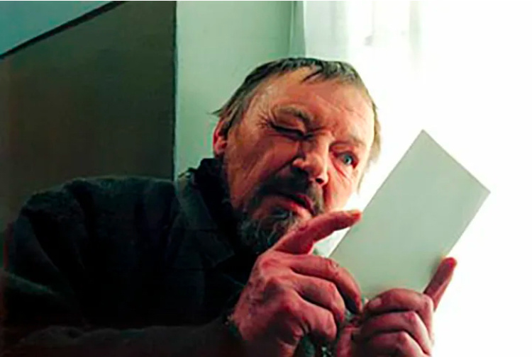 В 2006 году Михаил Кононов сыграл свою последнюю роль в сериале «В круге первом», куда Глеб Панфилов его пригласил без проб — из уважения к актеру и его таланту. 
