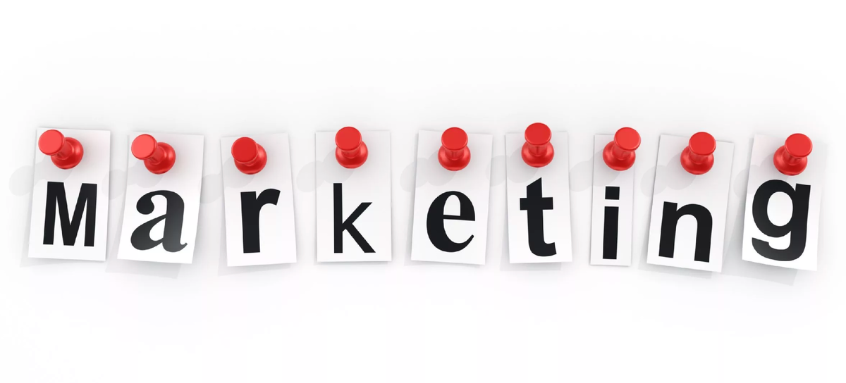 Маркетинг — это деятельность, направленная на получение прибыли посредством удовлетворения потребностей клиентов. В основе любой маркетинговой стратегии лежит способность компании распознать и удовлетворить запросы целевой аудитории, будь то товары или услуги. Это краткое определение отражает главную цель маркетинга — умение продать товар или услугу. Однако маркетинг гораздо шире, чем просто продажи.