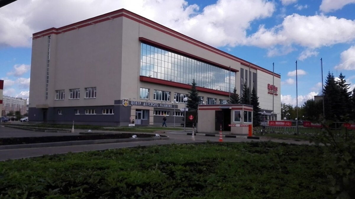 Спортивный комплекс, в котором я провела детство и юность.