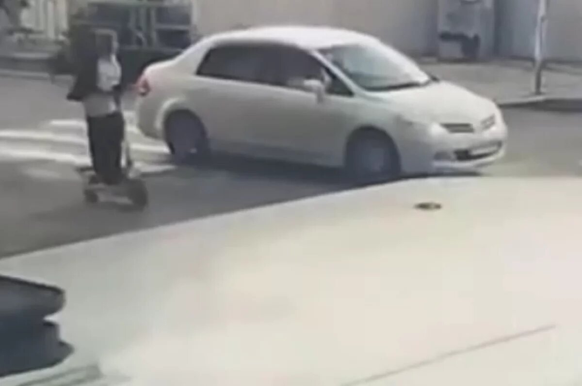    В Анапе автобус сбил ребенка на электросамокате на пешеходном переходе