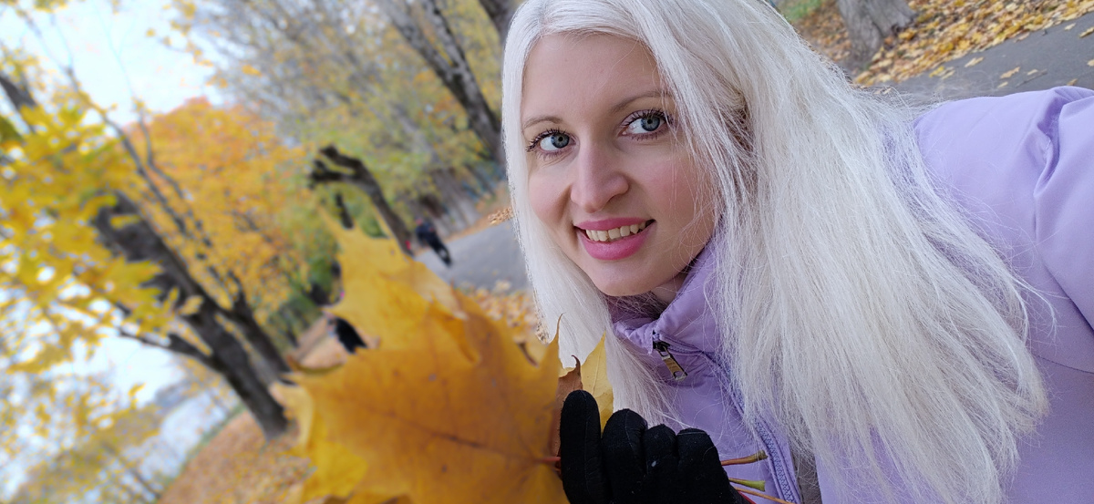 А я тем временем хожу и улыбаюсь, когда плакать надо🤭